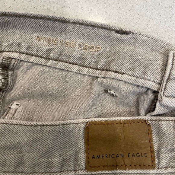 American Eagle Outfitters wide leg Crop Woman’s Jeans (washed out Gray) Size:8 - Picture 8 of 12